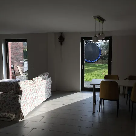 Dritte E Familien Haus *